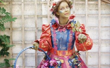 Living Statue
