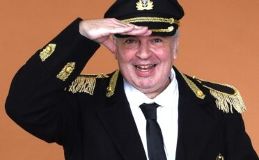 Daar is de Stoomboot